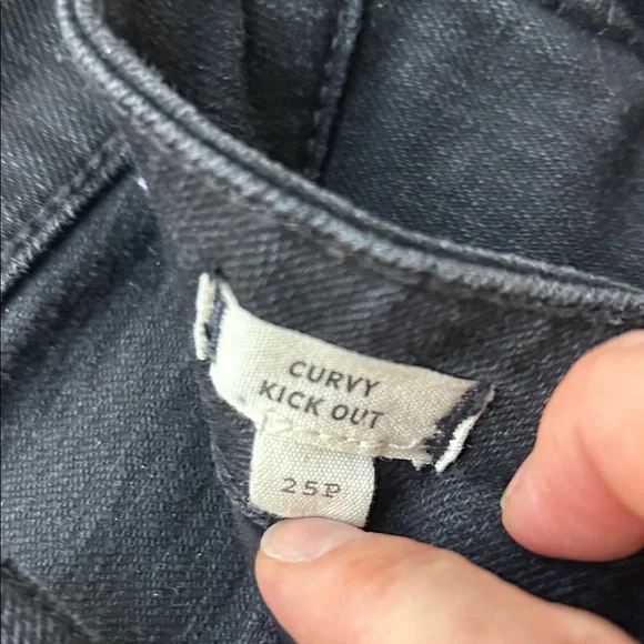 Madewell Women's Black Curvy Kick Out Crop Jeans - Picture 4 of 5